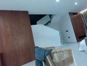 ehotlovea chaturbate stream image