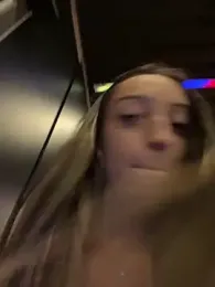 BelleLouiseVp stripchat stream image