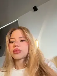 curchez_ stripchat stream image