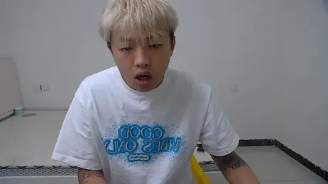 Chocolates-001 stripchat stream image