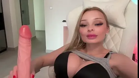 HannaXLove stripchat stream image