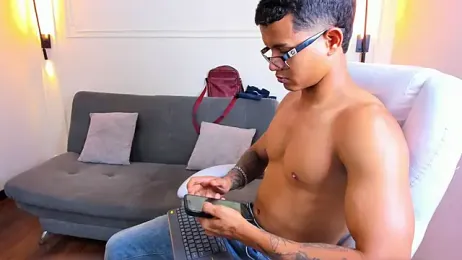 Paradise_boy_s stripchat stream image