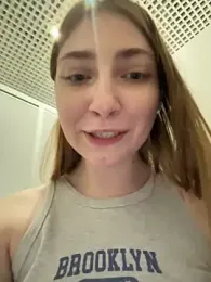 Sunny___Bunny stripchat stream image, 08.04.2026 13:00