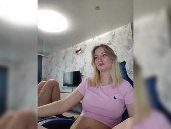 fruittella bongacams stream image