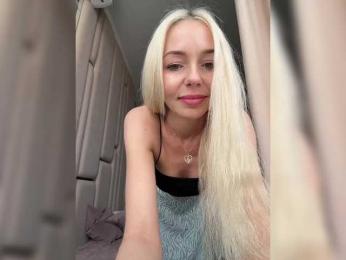 WhiteGirl-one bongacams stream image