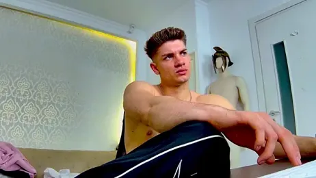 MaxKaiden stripchat stream image, 14.04.2026 04:20