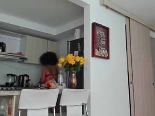 karlyee camsoda stream image