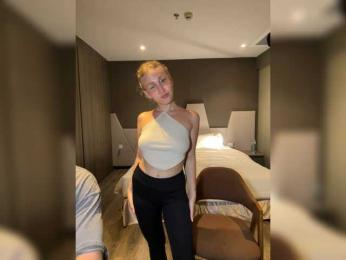 Durnaya_kis bongacams stream image