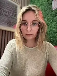 The_Snowwhitee stripchat stream image, 03.02.2025 19:10