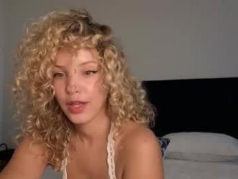 theislandgirl chaturbate stream image, 09.04.2025 19:20