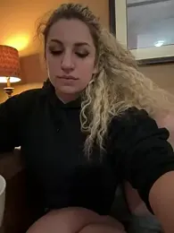 miamellycious stripchat stream image, 06.02.2025 10:00