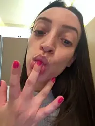 BelleLouiseVp stripchat stream image