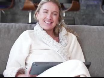 blondefoxsilverfox chaturbate stream image