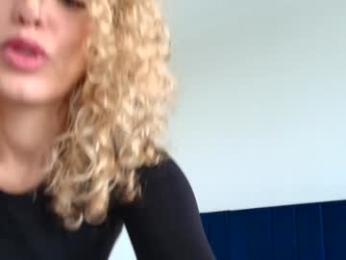 theislandgirl chaturbate stream image, 04.05.2025 16:40