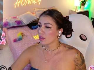 amyhonney camsoda stream image