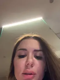 Alina_Vibe_Me stripchat stream image, 17.05.2025 23:30