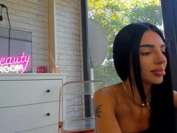 BritneyCharm bongacams stream image